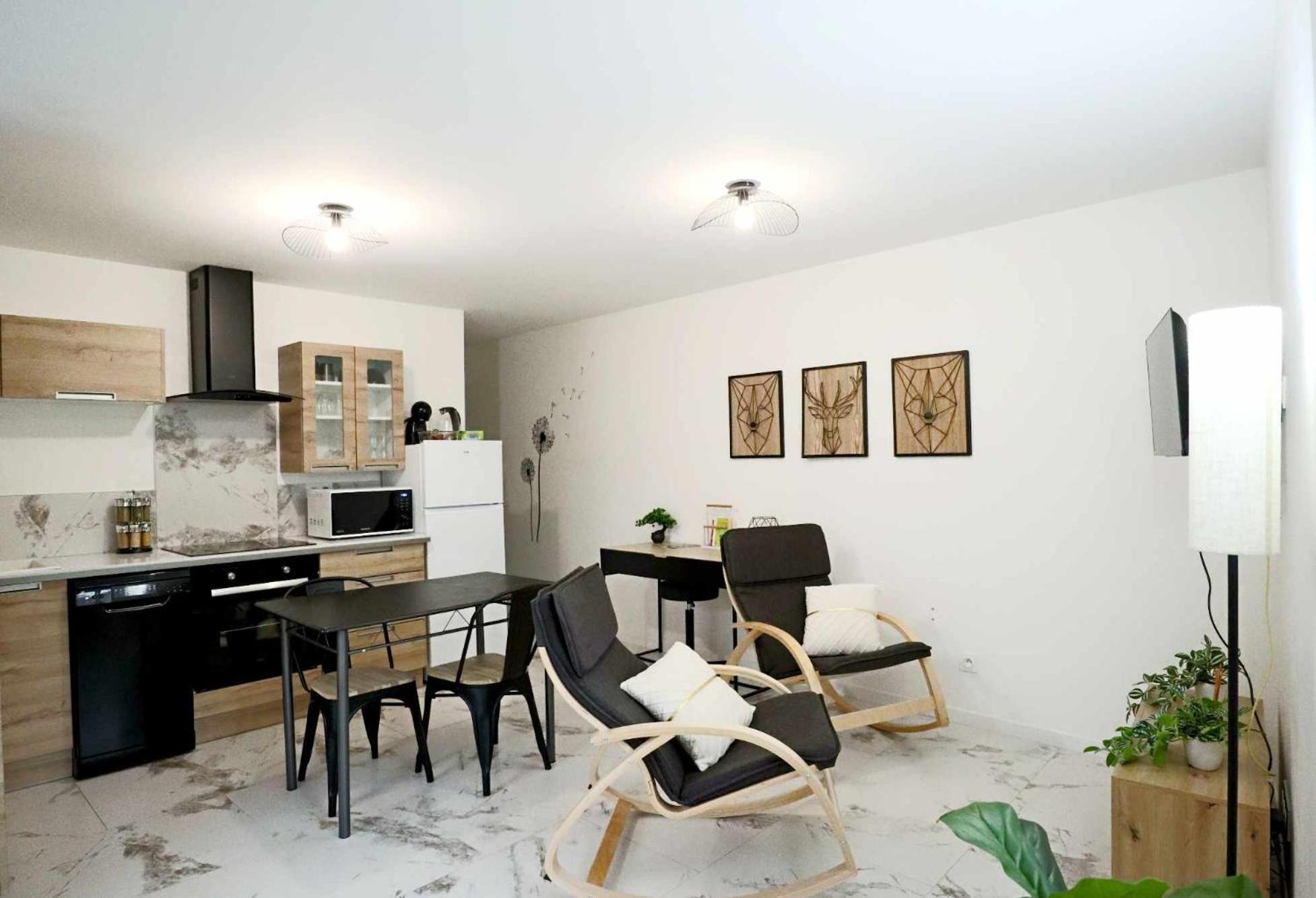 Appartement Le Moderne Ideal Pour Couples Et Professionnels Ornans Zewnętrze zdjęcie